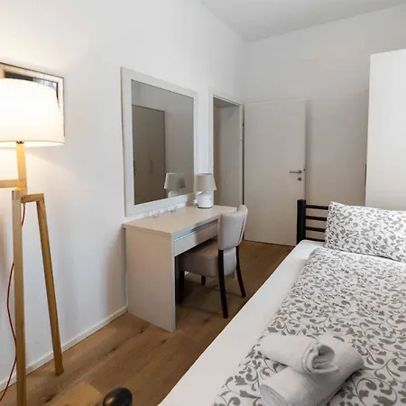 Triangle アパート