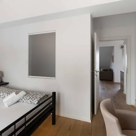 アパート Triangle Gießhübl