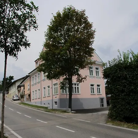 Triangle アパート